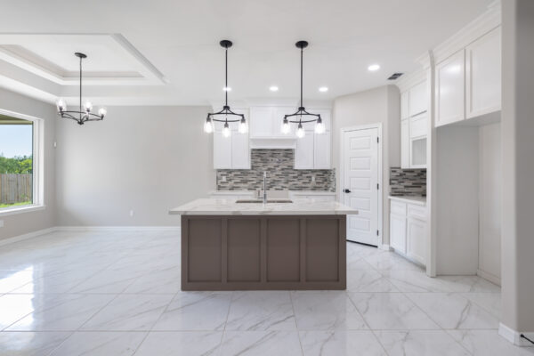 3717 E. Diamondhead, Alton